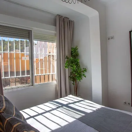 Holidays2malaga Lagunillas 3 Bedrooms Downtown Local Area 500mb Free Wifi شقة